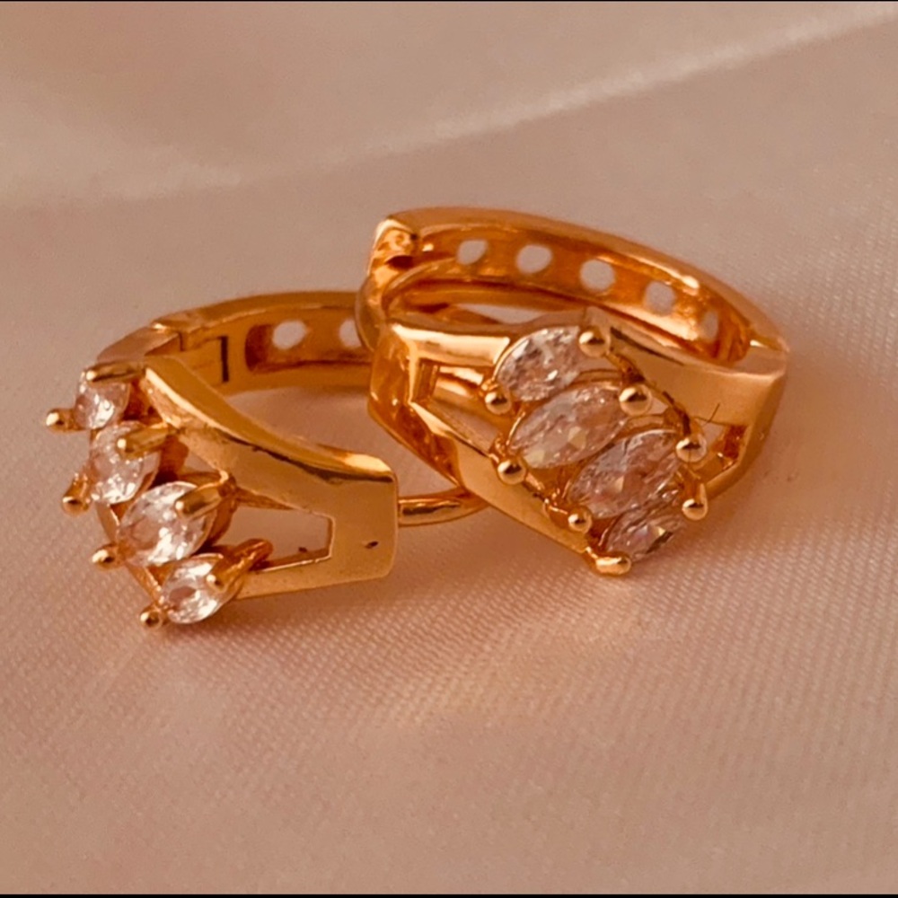 18k Gold Plated 90s Inspired Gold Hoops